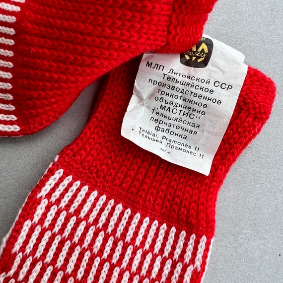True vintage Christmas gift, colorful knit gloves… - image 7
