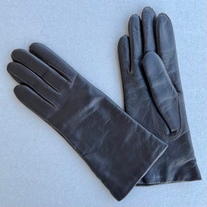 Brown ladies leather gloves: genuine leather accessories, for miniature hands, sustainable fashion, made in Sweden, size XS