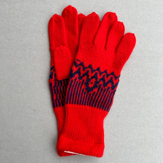 True vintage Christmas gift, colorful knit gloves… - image 9