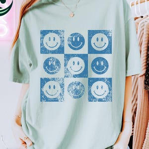 Checkered Retro Smile Face Comfort Colors Shirt, Gift For Mom, Plus Size Happy Face Tshirt, Vintage Graphic Tee, Distressed Smile Face Shirt