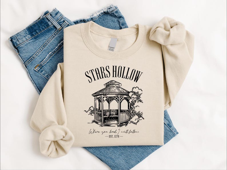 Stars Hollow Hoodie, Vintage Sweatshirt, Nostalgia Sweater, Gift for Her, Cute Fall Hoodie, Autumn Sweatshirt, TV Show Fans, Fall Sweater image 6