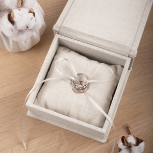 Hochzeit Ring Box mit Herausnehmbaren Ringkissen Bestseller Ringträger Box Ringschatulle aus Leinen geflochten Einzigartiges Hochzeitsgeschenk Bild 7