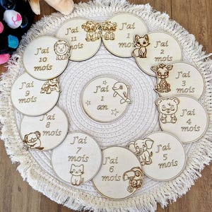 Carte en bois pour bébé, cartes étapes et carte naissance personnalisée, craie offerte - OFFRE DE LANCEMENT