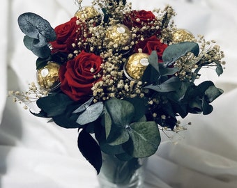 Bouquet de fleurs Ferrero Rocher stabilisées et séchées, parfait pour les cadeaux de la Saint-Valentin et de la Fête des Mères