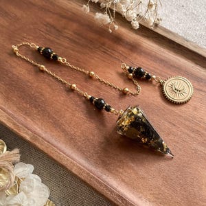 Obsidian divination pendulum, resin pendulum inlaid with natural obsidian stones, dowsing and clairvoyance pendulum, Wicca