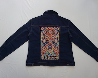 メキシカンフローラル刺繍ジーンズジャケット。メキシカン職人技の