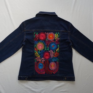 Traditional Mexican Floral Design Denim/Jean Jacket Size Medium Adult