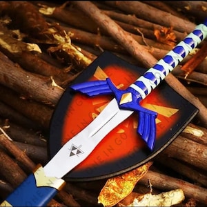 The LEGEND of ZELDA CUSTOM Hand Forged Stainless Steel Full Tang Skyward Link&#39;s Master Sword with Scabbard Costume Armor Best Gift for Him
