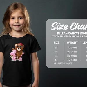 Lindo oso de peluche con gafas de sol montando globo camiseta | Camiseta gráfica "Sigue tus sueños", divertida y adorable camiseta con forma de oso para niños y adultos
