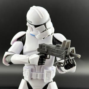 Trandoshan SMG ACP Repeater Blaster Custom Action Figure Accessory