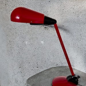 Bold red metal vintage desk lamp – French industrial, 1970s