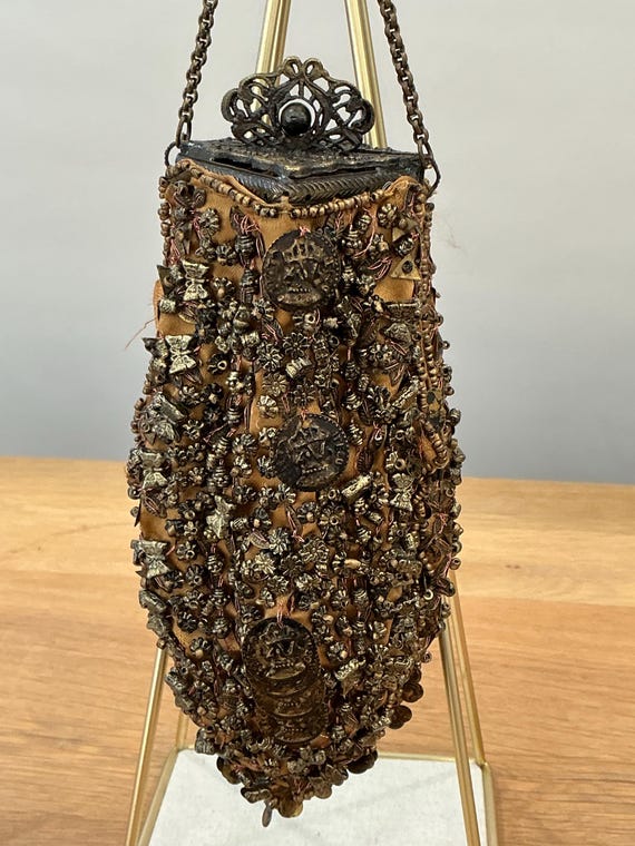 Unique Selection Privee Embellished Flapper Style… - image 7