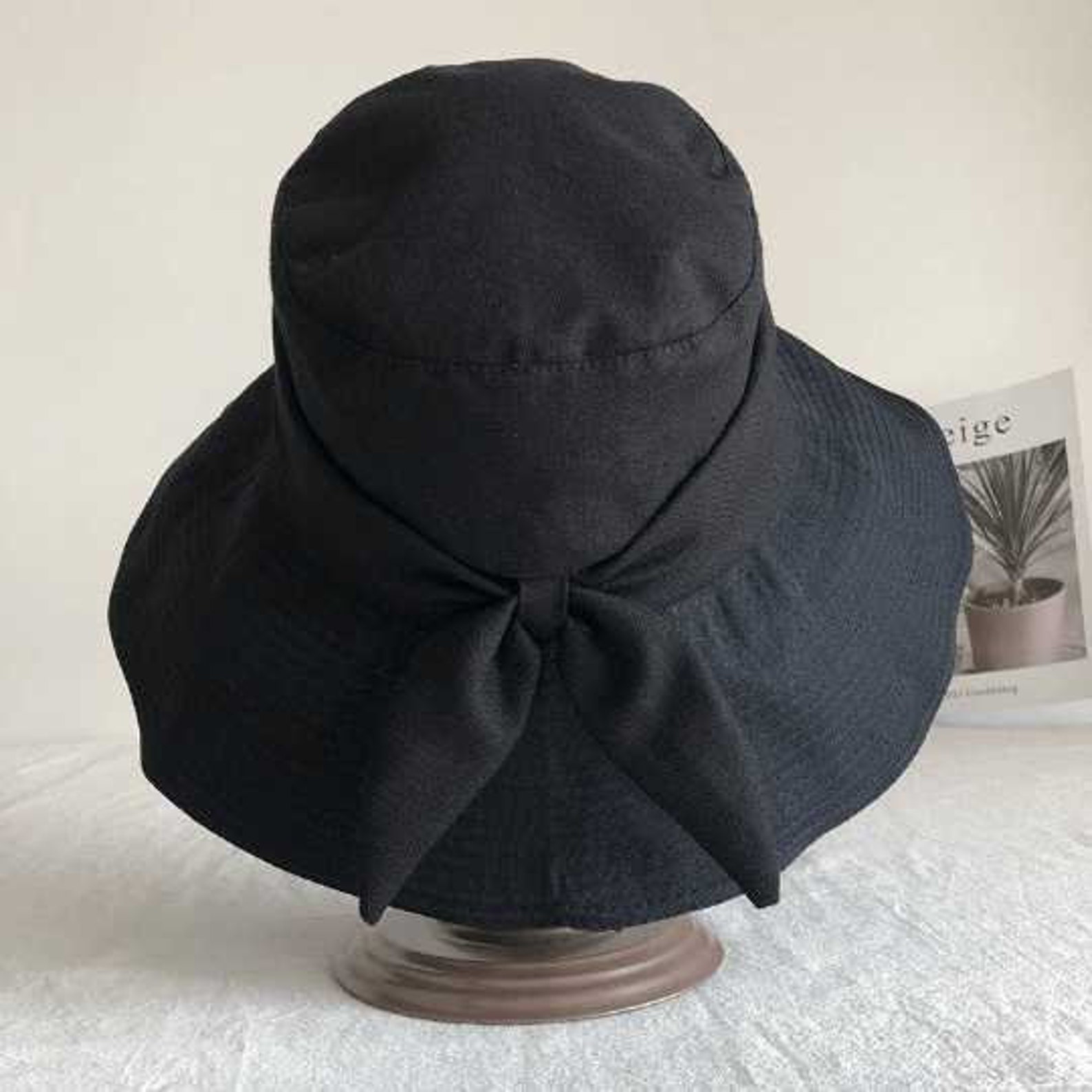 WIDE BRIM BUCKET HAT JUST COASTING