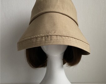 Cappello a secchiello con corona profonda