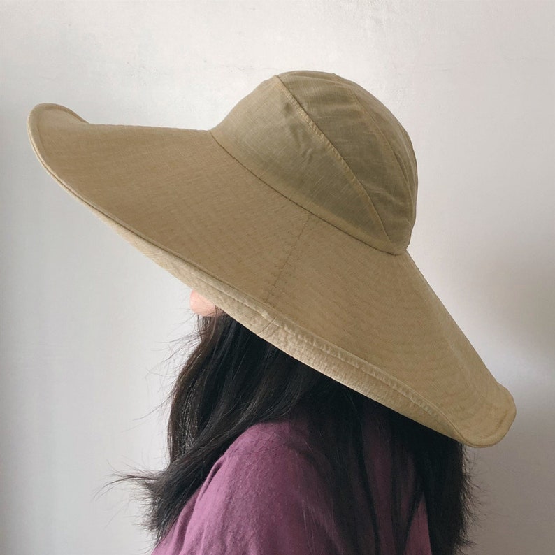 Oversized Brim UV Protection Hat - Lightweight, Breathable Sun Hat for Women - Perfect for Beach, Gardening, and Outdoor Activities Khaki-Cotton Blend