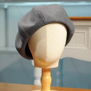 Handmade Unisex Wool Beret | Stylish French Hat | Warm Winter Accessory | Artisan Hat| Trendy Headwear |Perfect Gift Idea for Her