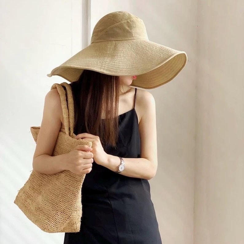 Oversized Brim UV Protection Hat - Lightweight, Breathable Sun Hat for Women - Perfect for Beach, Gardening, and Outdoor Activities image 4