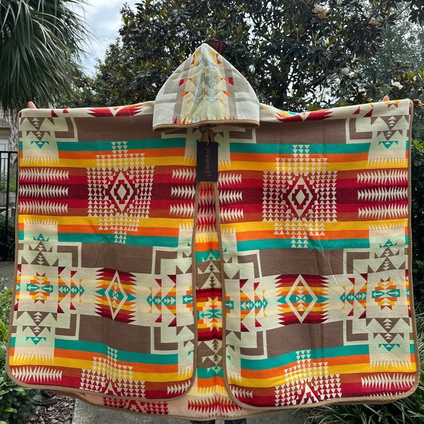 Native Ponchos, Alpaca wool and Acrylic, Made by indigenous hands, Warm and Cozy, Ancestral, Southwest geometric style, Unisex, For Gift