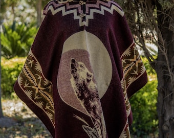 Handmade Alpaca Wolf Poncho: Ecuadorian Geometric Design