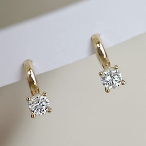 Round Brilliant Solitaire Huggie Hoop Earrings / 14K Solid Gold Hoop Earrings / Moissanite Diamond earrings / Valentine&#39;s Day Gift for her.