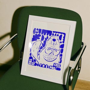 Fidati del processo – Illustrazione di un castoro in formato A4 – Stampa artistica incorniciabile – Stampa di animali blu – Decorazione murale ispiratrice e naturalistica