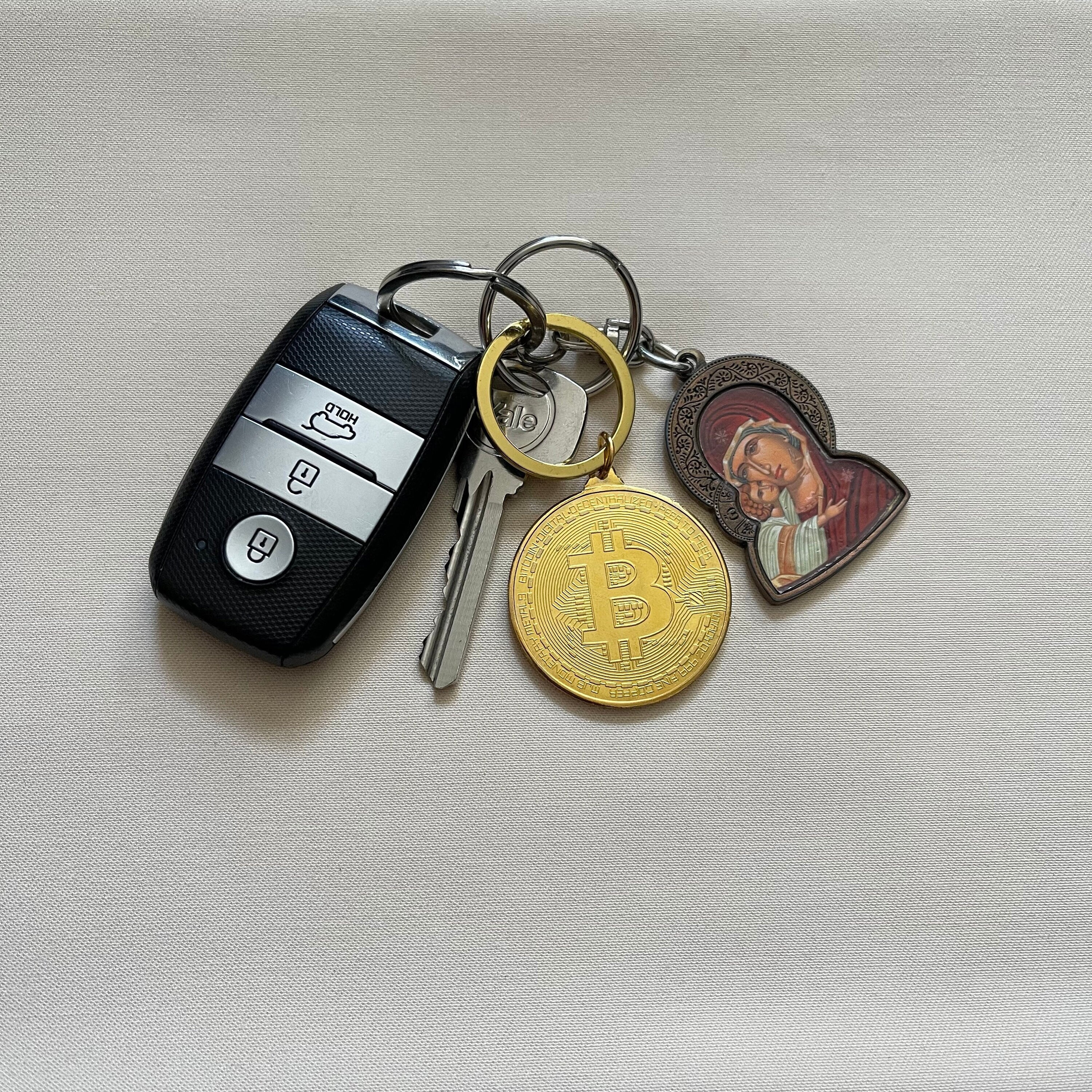 Gold Bitcoin Keychain | Crypto Gifts & Souvenirs | Cryptocurrency Keyring |  BTC - Etsy Denmark