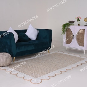 Handwoven Jute Area Rug: Scalloped Boho Decor