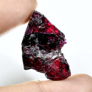 88.25 Ct Very Rare 100% Natural Red Painite Rough Unheated Burmese Facet Loose Rough Certified-Wholesale Rough-Natural Painite Rough Raw AAA