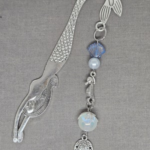 Nautical Mermaid Metal Bookmark, Elegant Book Accessory, Perfect Gift for Ocean and Book Lovers