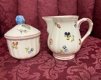 Villeroy & Bosch Petite Fleur Depuis 1748 Porcelain creamer and Sugar bowl set.Never been used. 3.5 inches tall. Free shipping.