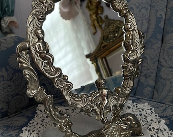 Vanity mirror