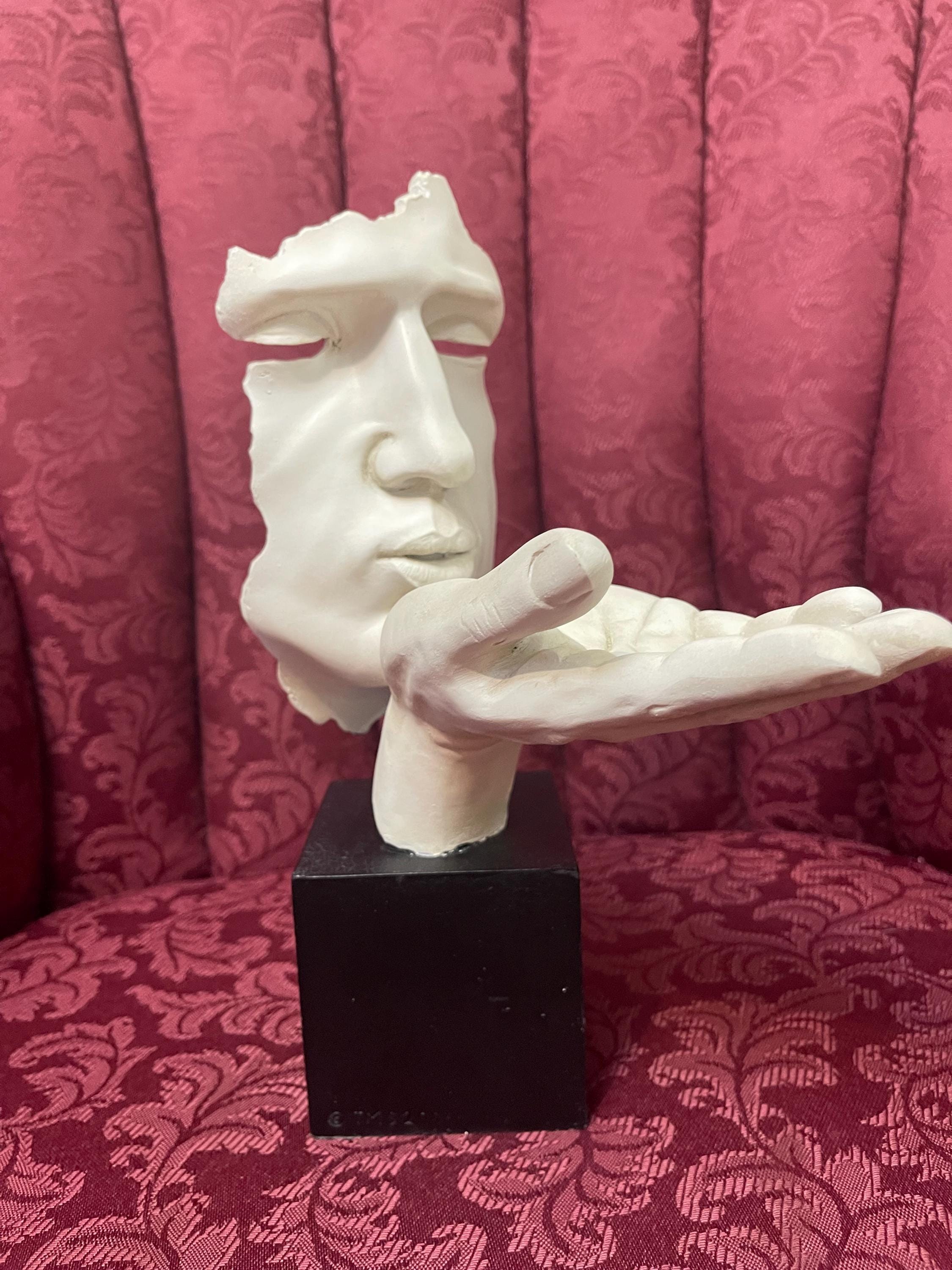 Vintage 2005 TMS White Plaster Sculpture “blowing Kiss “on Black