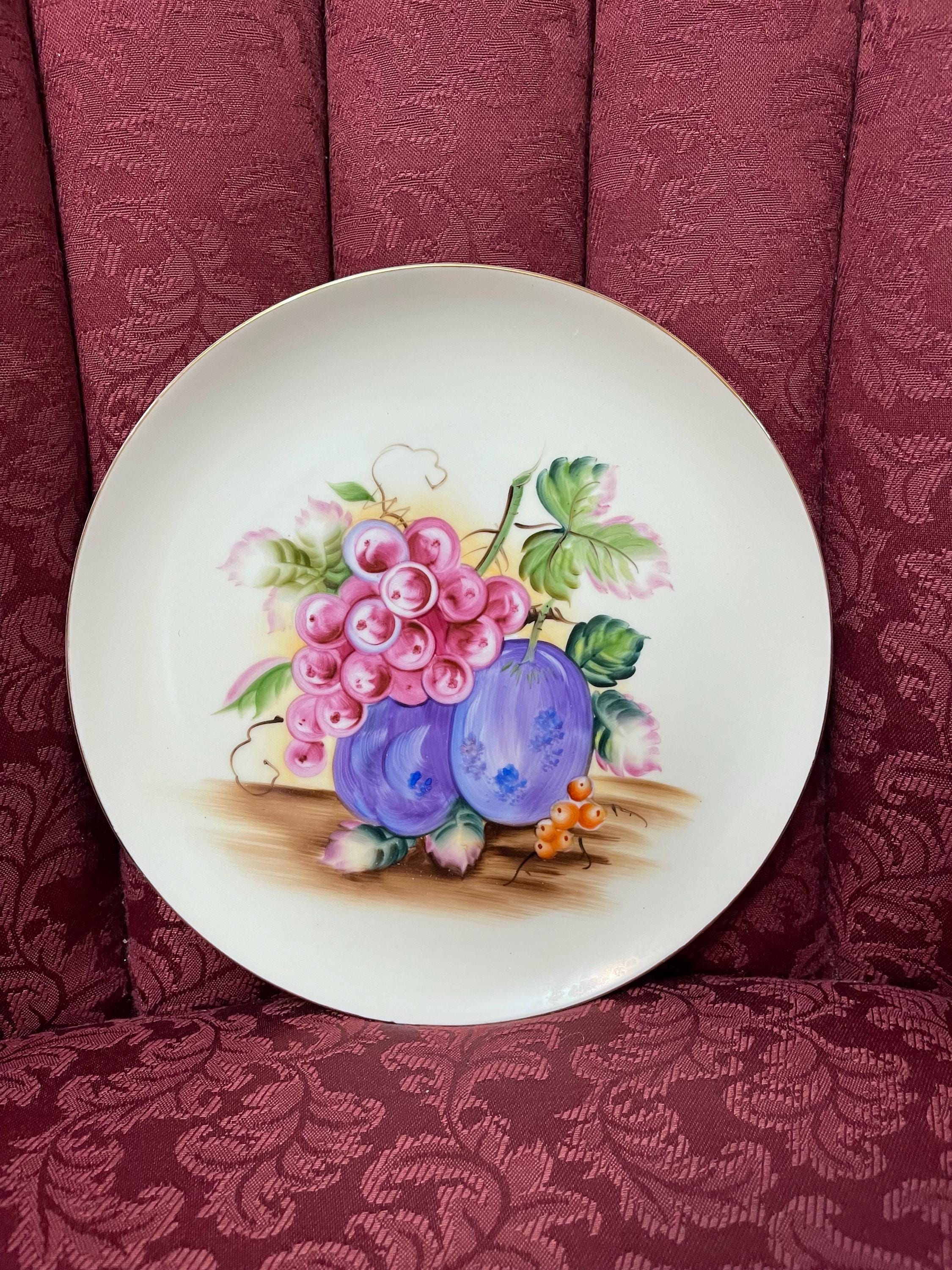 Vintage Mid Century Hand Painted Plate 10.5”.excellent Condition