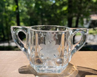 Vintage CRYSTAL Etched Sugar Bowl 5.5”x 3”. Thick glass. Durable and Sturdy.Great condition. Looks like new.