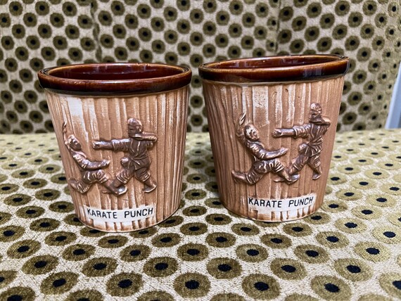 Vintage 1960's Japan Tiki Karate Punch Pair Mugs Hawaii Wood Grain