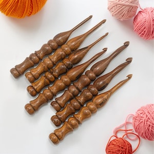 Handmade Wooden Crochet Hooks Set with Ergonomic Soft Grip Handles for Arthritic Hands - Crochet Gift for Crocheters