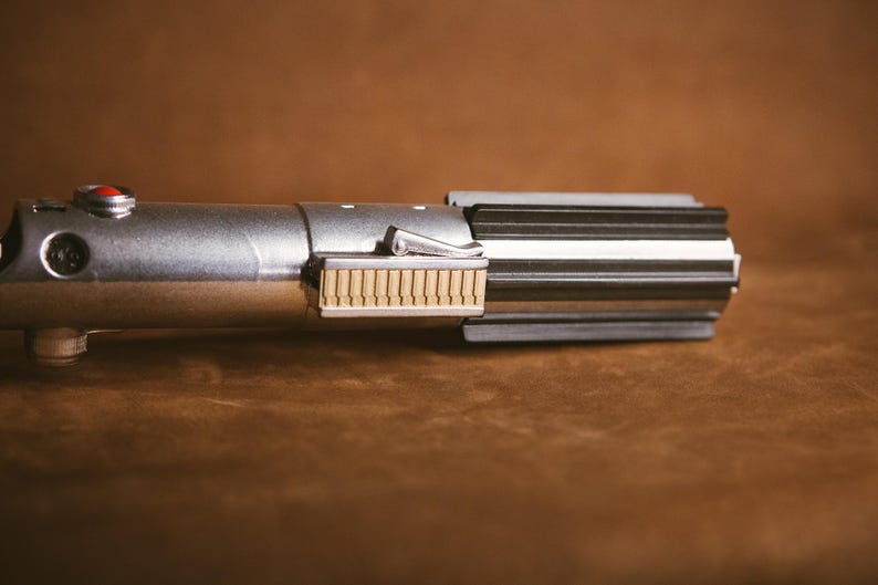 Luke Skywalker’s Lightsaber Hilt – 3D Printed, Airbrushed Chrome Finish ...