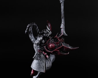 League of Legends Kayn Figurine: Metallic Acrylic Paint, 18cm