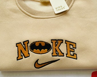 Sweat-shirt Batman brodé personnalisé | Vêtements bébé unisexes pour enfants | Tenue enfant| Vêtements pour chambre d'enfant| Vêtements de jeu | Cadeau bébé