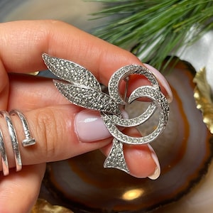Vintage  Brooch by Sphinx 50s - 80s
