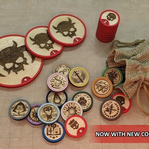 Fichas de clase y monstruos de madera para juegos de mesa como Dungeons & Dragons o Pathfinder: set de inicio completo en tamaño de viaje para tu mesa