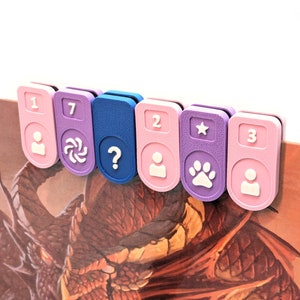 12 Player Initiative-trackers met dagvaarding en huisdieren voor tafelspellen zoals Dungeons & Dragons of Pathfinder - standaard of op maat