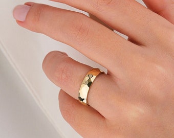 5mm Yellow Gold Hammered Band • Polished Hammered Dome Band • 14K | 18K • Men&#39;s Women&#39;s Wedding Ring Simple • Plain Simple Wedding Band