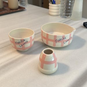 Striped Pink Matcha 16 Oz Bowl Set, Bamboo Whisk and Holder, Ceramic Matcha 10 Oz Mug Set with Spout, Unique Matcha Kit Tea Set