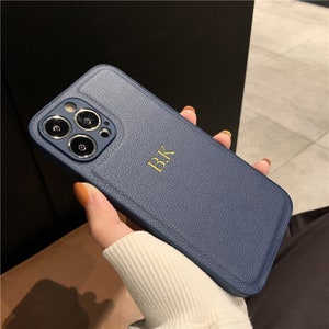 Capa de couro com fonte de letra personalizada para Apple iPhone 14 / 14 Plus / 13 Pro Max / 12 / 12 Mini / 11 Pro / Xs / XR / 8 Plus/SE