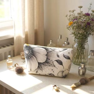 Floral Accessory Pouch - Elegant Makeup Bag, Travel Organizer, Gift for Her, Flower Print, Toiletries Case