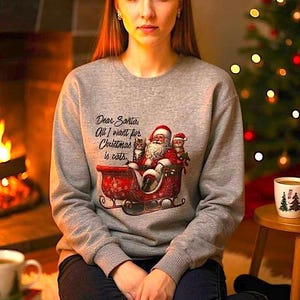 Cute Christmas Cat Sweatshirt, Women&#39;s Holiday Winter Jumper, Cat Lover Gift, Soft Fleece Pullover, Cozy Christmas Sweater, Funny Cat Shirt