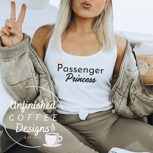 Princesa passageira SVG PNG, svg mimada, svg esposa mimada, svg namorada mimada, svg princesa, clip art coroa, dirija com segurança svg