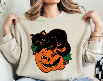 Black Cat Pumpkin Halloween Shirt – Spooky Fall Outfit, Cute Cat Graphic Tee, Autumn Vibes, Halloween Party Apparel