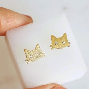 Söta kattansikteörhängen, Eleganta kristallögonörhängen, Sterlingsilverstolpe